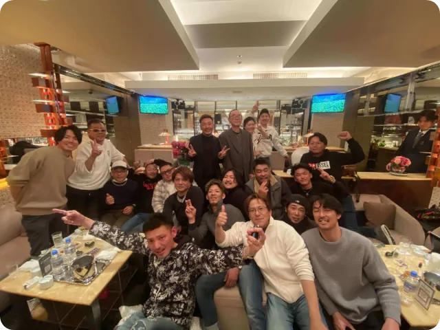 スタッフの飲み会写真